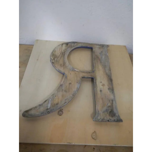 Letter R in Terracotta, 1940 For Sale - Image 4 of 8
