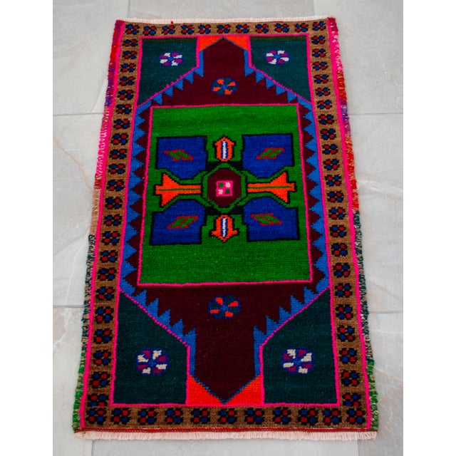 Mid-Century Modern Hand Knotted Oushak Rug. Colorful Rug, Bath Mat, Kitchen Decor 1'7" X 2'9" For Sale - Image 3 of 7