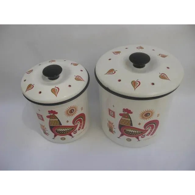 Mid century accessories for the kitchen with cool vintage style. This set of 2 totally adorable lidded enamelware...