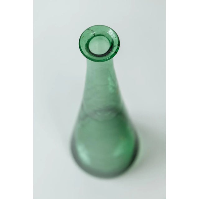Mid-Century Green Glass Decanter, Empoli, Italy For Sale In New York - Image 6 of 9