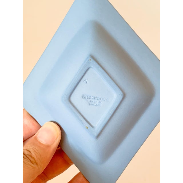 Traditional 1960s Wedgwood Blue Jasperware Diamond Trinket Dish, Cream on Wedgewood Blue For Sale - Image 3 of 5