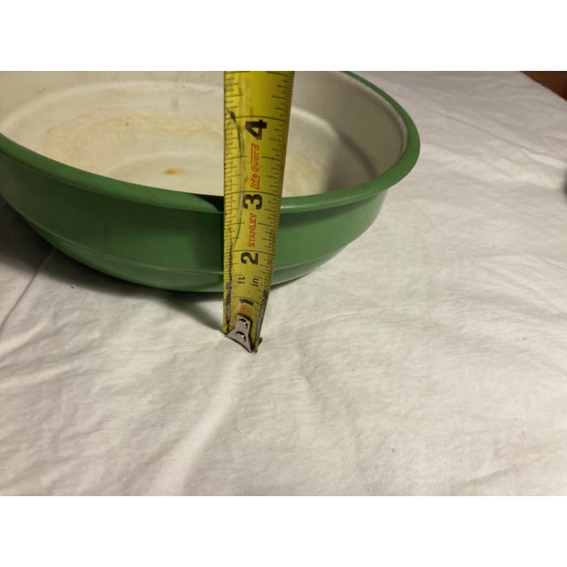 Vintage Enamelware Bowls Set of Two Nesting Bowls Green Exterior With Off White Interior For Sale - Image 12 of 12
