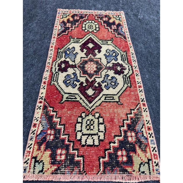 Contemporary Turkish Yastik Rug 1'4" x 2'10" For Sale - Image 3 of 5