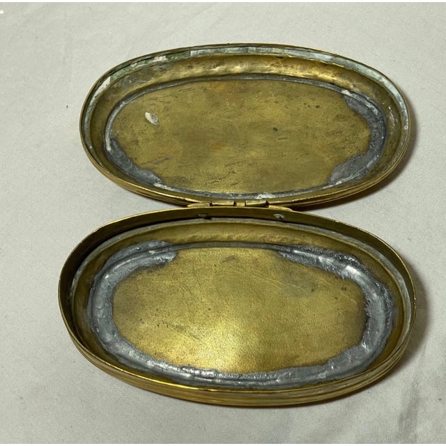 Rare Antique 18th Century Hand Tooled Engraved Brass Dutch Figural Snuff Box For Sale - Image 12 of 12