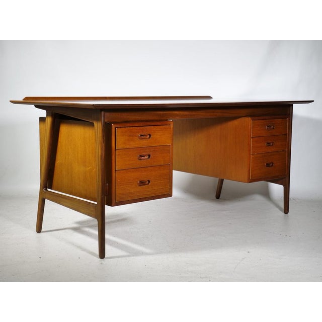 Arne Vodder Mid-Century Desk in Teak by Arne Vodder & Anton Borg, 1960 For Sale - Image 4 of 16