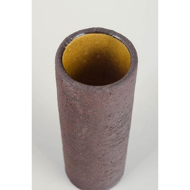 Gunnar Nylund for Nymölle Chamotte vase, 1960/70s. Cylindrical vase in characteristic chamotte stoneware with a raw,...