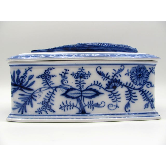 Antique German Blue Onion Chinoiserie Zwiebelmuster Herring Fish Box For Sale - Image 6 of 12