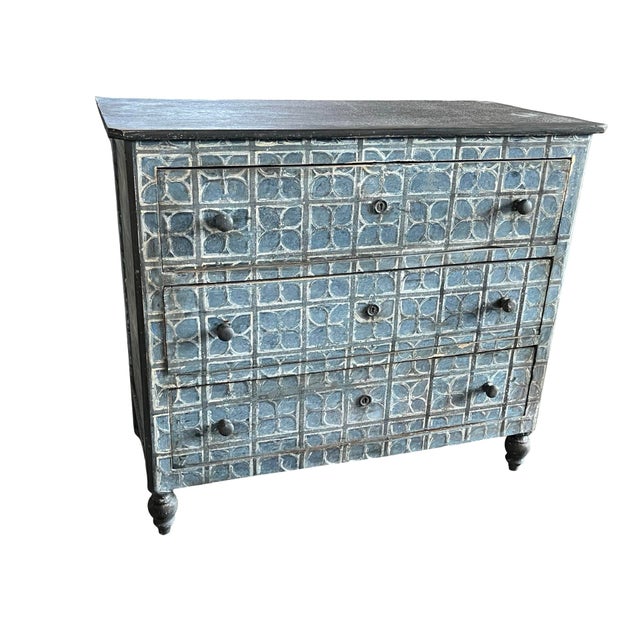 Antique Italian Chest of Drawers in Painted Walnut For Sale - Image 12 of 18