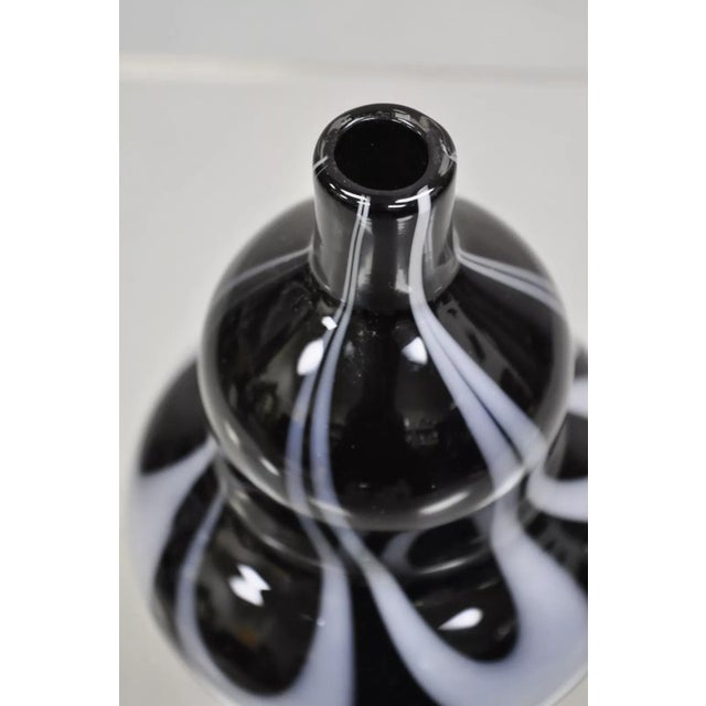 Mid-Century Modern Vintage Murano Style Black and White Hand Blown Art Glass Small Vase For Sale - Image 3 of 8