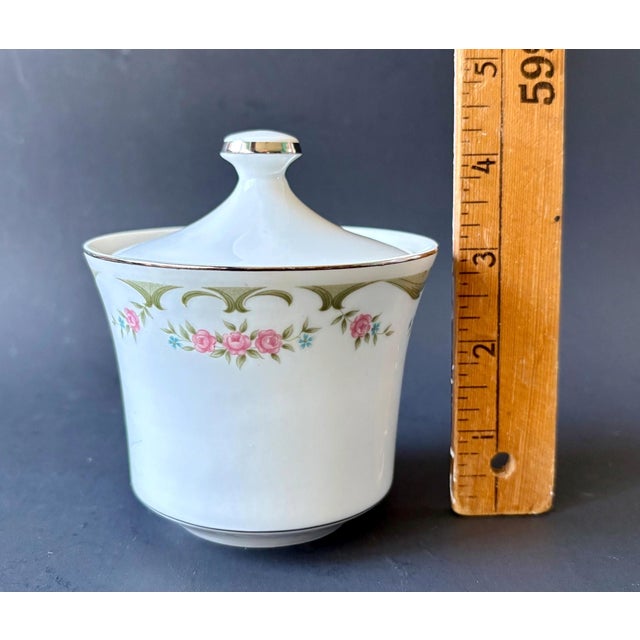Vintage Wyndham China Sugar Bowl – Lizbeth Pink Rose Pattern, Retro Dinnerware For Sale In Miami - Image 6 of 6