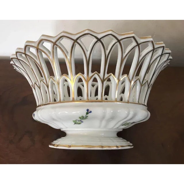 Antique Early 19th Century French Empire Porcelain Sprig Cornflower Basket or Corbeille For Sale - Image 4 of 11