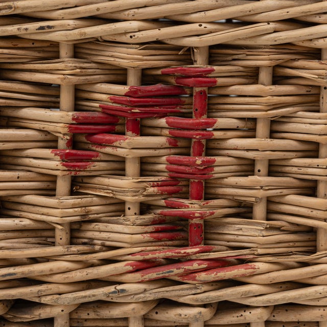 Early 20th Century French Wicker Trunk For Sale - Image 9 of 18