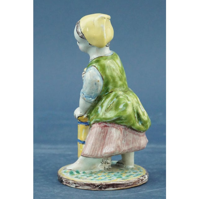 19th Century Hungarian Anabaptist Majolica Ceramic Peasant Women from Stomfa Haban, Set of 2 For Sale - Image 6 of 18