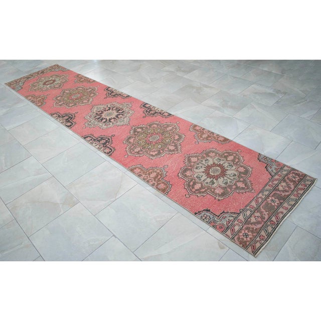 1970s 1970s Distressed Oushak Runner Rug Low Pile Faded Colors Pink Hallway Decor - 2'8″ X 12'7″ For Sale - Image 5 of 13