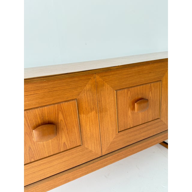 Mid-Century Modern Teak Stateroom Credenza from Stonehill, 1970s For Sale - Image 4 of 17