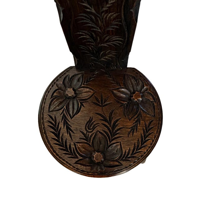 Welsh Hand-Carved Oak Spinning Chair from the Studio of Art & Antiquity, Devon, 1970s For Sale - Image 10 of 11