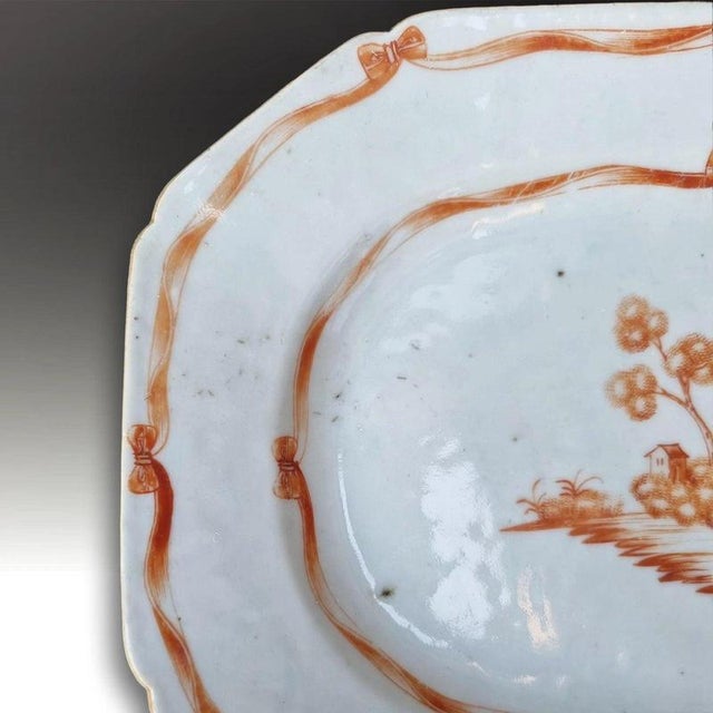 18th Century Qing Dynasty Chinese Export Porcelain Dish with Red Enamel For Sale - Image 4 of 7
