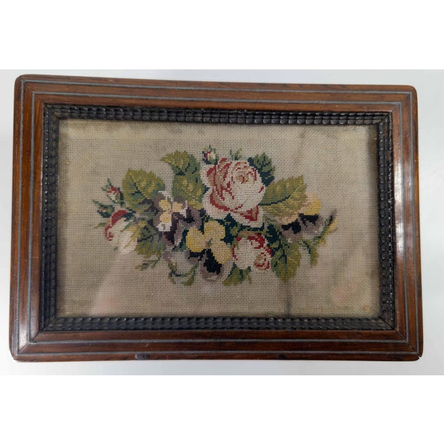 19th Century Continental European Rosewood Veneer Box With Needlepoint, French or German For Sale In New York - Image 6 of 15
