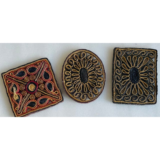 Shabby Chic 1960s 3 Vintage Reed Kitchen Trivets For Sale - Image 3 of 4