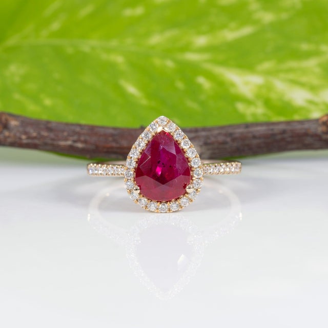 1.9Ct Gia Certified Mozambique Ruby Ring With Natural Diamonds Accents: 14k Gold, Size 6.75 For Sale In Columbus - Image 6 of 10