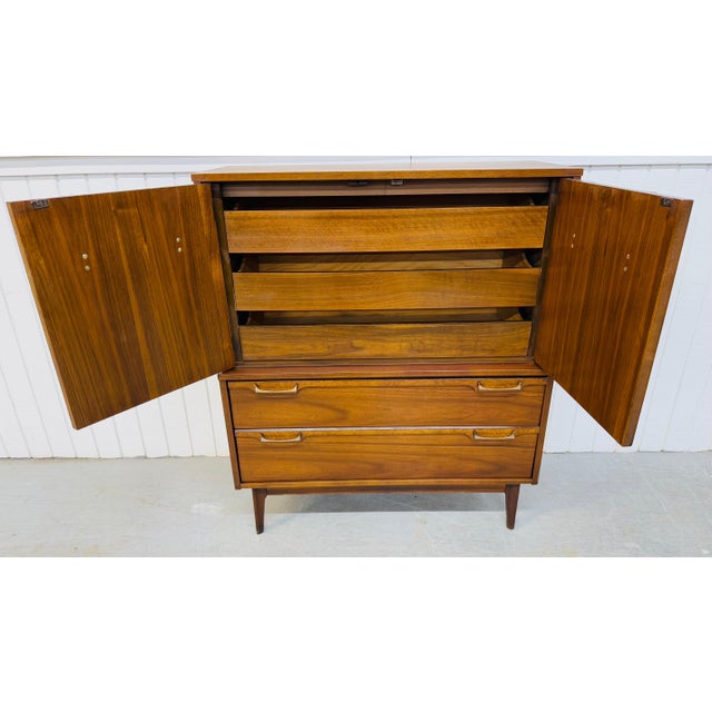 Broyhill Brasilia Mid-Century Modern Brasilia Style Walnut High Chest For Sale - Image 4 of 10