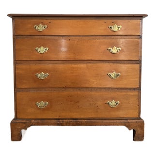 Antique Early 1800s New England Neoclassical Cherry Chest of Drawers, Likely Connecticut River Valley For Sale