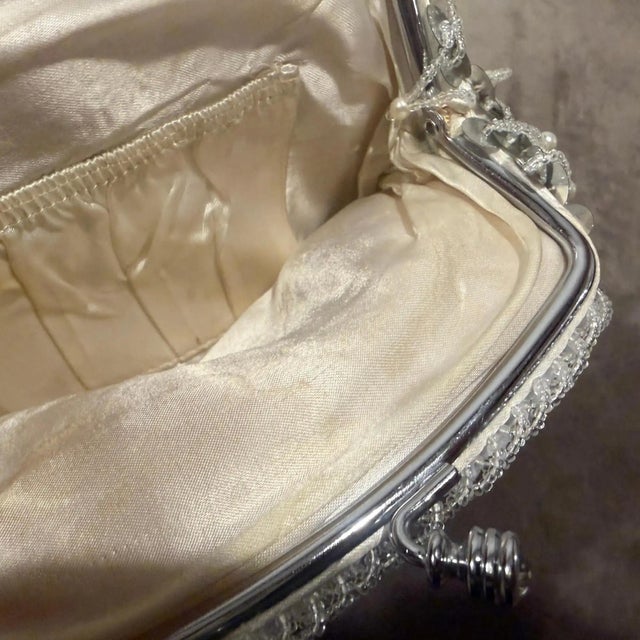 Textile 1950s Retro Silver Silk, and White Beads Hand-Crafted Italian Evening Bag For Sale - Image 7 of 9