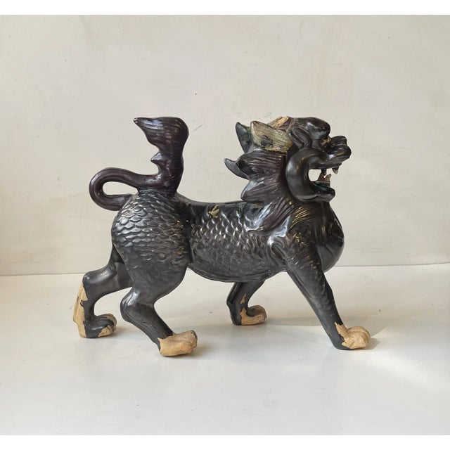Ceramic Japanese Edo Style Foo Dog in Glazed Ceramic For Sale - Image 7 of 12