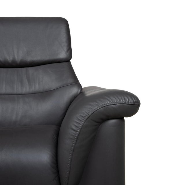 Green Green Leather Como Two-Seater Sofa from Stressless For Sale - Image 8 of 17