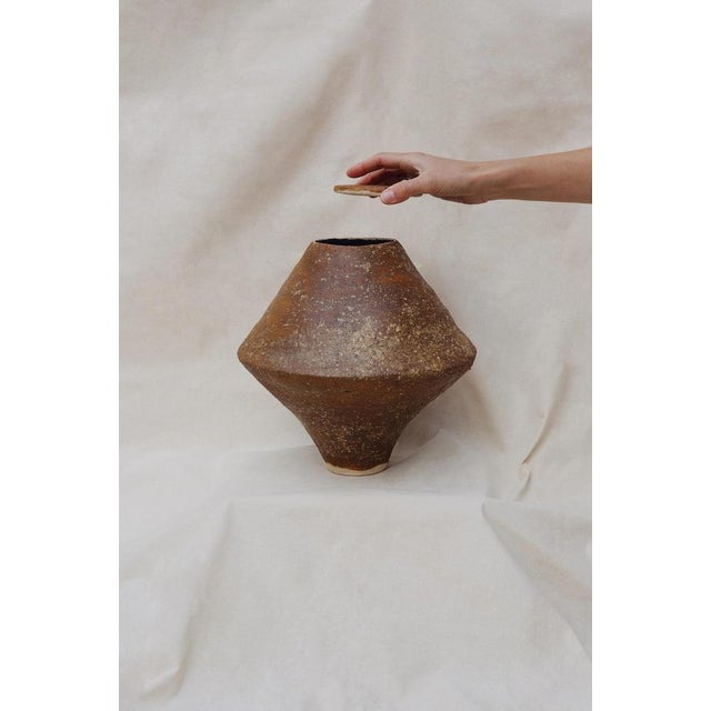 Dry Storage Vessel by Oikos Estudio x Matter Edit Handmade Dimensions: Ø 32 x H 33 cm Materials: Clay and experimental...