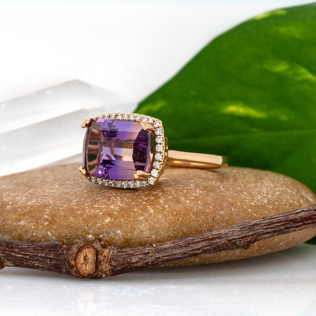 Purple 6.38ct, 14x10mm Ametrine Ring With Earth Mined Diamonds in Solid 14k Gold, Size 6.75 For Sale - Image 8 of 13