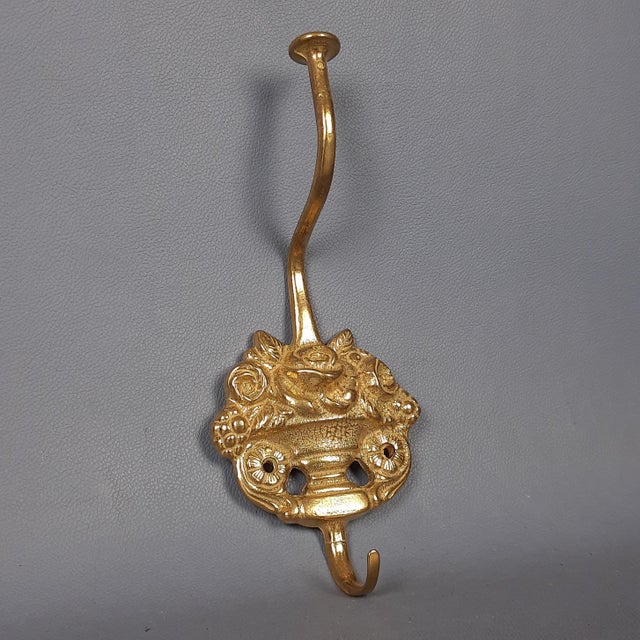 Lombard Brass Coat Hangers with Rose Baskets, Italy, 1960s, Set of 4 For Sale - Image 3 of 12