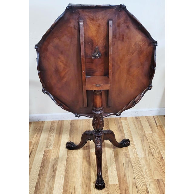 Vintage English Chippendale Style Flamed Mahogany Open Fretwork Tilt-Top Table For Sale In New York - Image 6 of 18