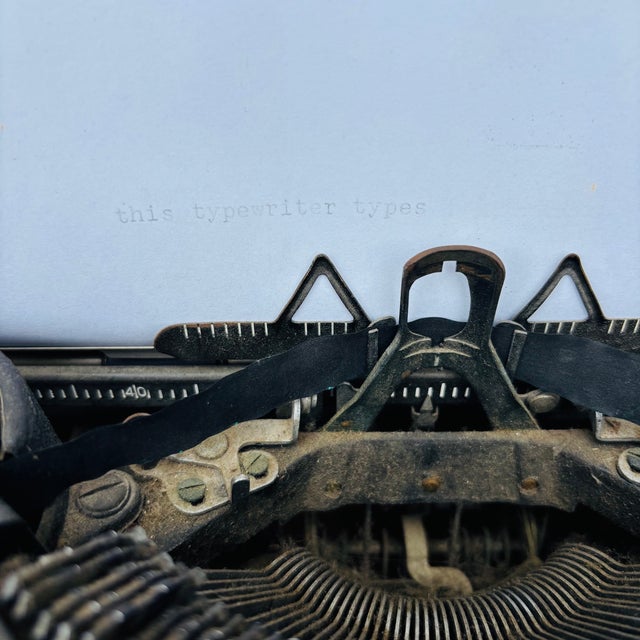 Metal 1930s Underwood Noiseless 77 Portable Typewriter For Sale - Image 7 of 17