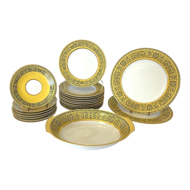 Vintage 'Golden Damask' Fine China Made in Japan- Miscellaneous 21 Piece Set For Sale