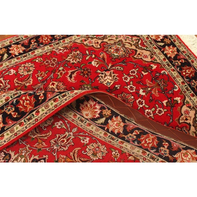 Middle Eastern Rug in Wool For Sale - Image 10 of 11