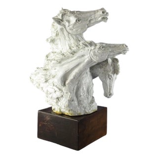 Costanzo Mongini, Statue of Horses, 1950s, Porcelain For Sale