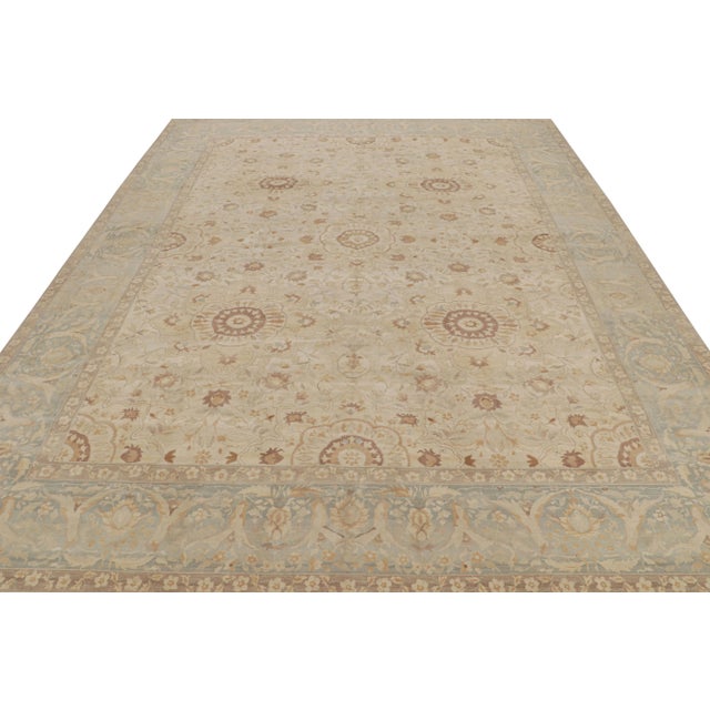 Transitional Hand-Knotted Sultanabad Style Vintage Rug Beige Blue Classic Floral Pattern For Sale - Image 3 of 7