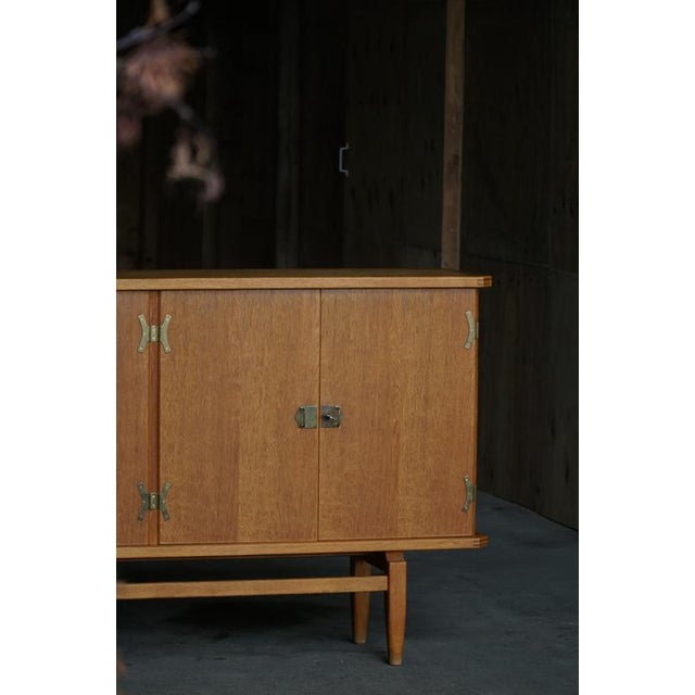 Mid-Century Modern Sideboard in Oak and Brass attributed to Henning Kjærnulf, Denmark, 1960s For Sale - Image 11 of 17