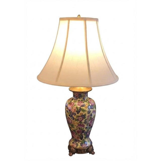 Introduce an air of timeless sophistication to your space with this stunning vintage Chinoiserie table lamp by Berman...