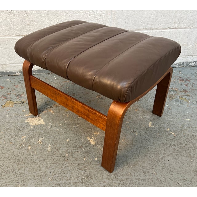 Mid 20th Century 'Orbit' Lounge Chair and Ottoman Designed by Ingmar Relling for Westnofa For Sale - Image 14 of 15