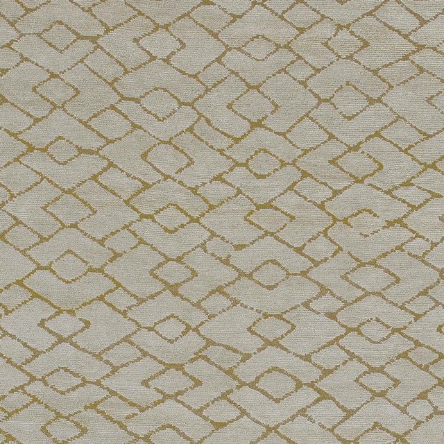 Colour: beige grey – honey Quality Code: KL81 : Tibetan 80 knots, low pile. Wool. Made in Nepal.