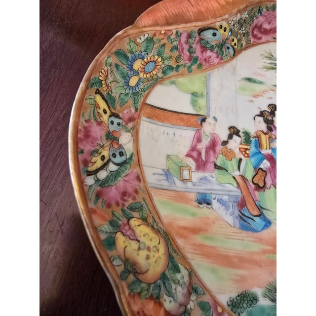 Linen Antique Chinese Porcelain 200 Years Old Sea Shell Plate For Sale - Image 8 of 8