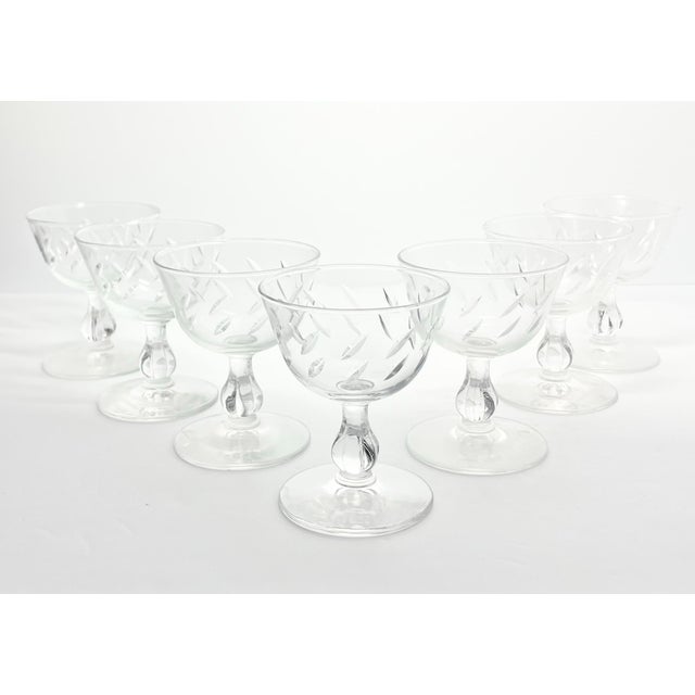 American 1950s Libbey “Colonial Heritage” Coupe Champagne Glasses - Set of 7 For Sale - Image 3 of 5