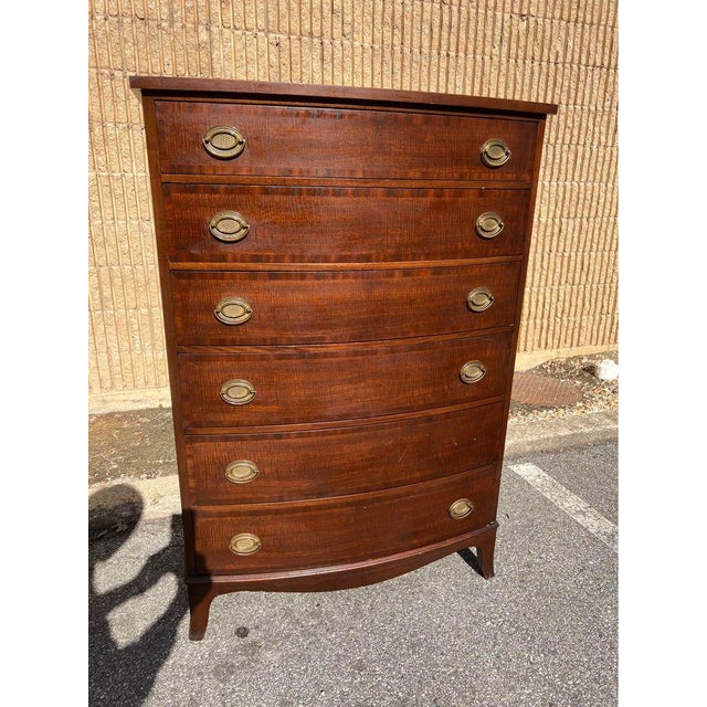 Brown 20th Century Federal Style Mahogany Serpentine Front 6 Drawer Inlaid Tall Chest. For Sale - Image 8 of 9