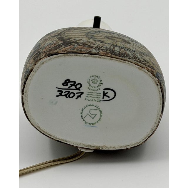 Royal Copenhagen Mid-Century Modern Baca Ceramic Table Lamp by Nils Thorsson for Royal Copenhagen, 1970s For Sale - Image 4 of 5