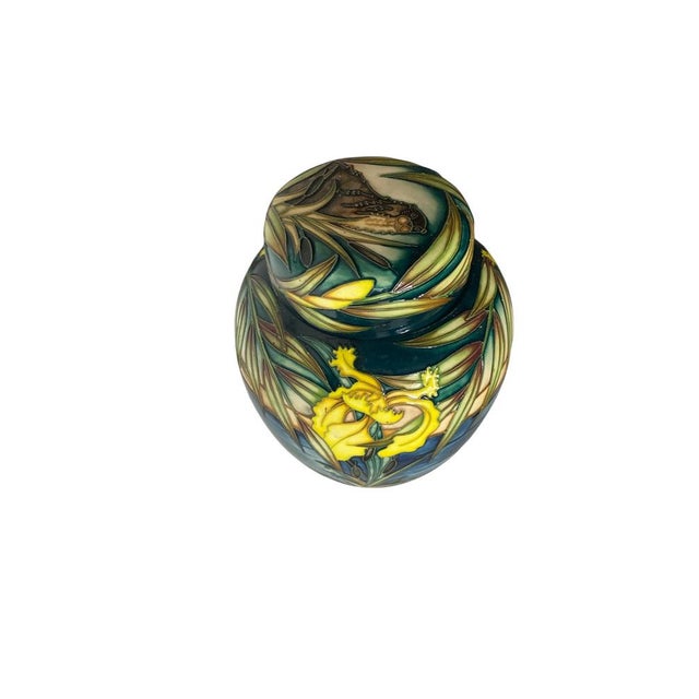 Mid-Century Modern Otters Ginger Jar by Sian Leeper for Moorcroft Pottery, 2004 For Sale - Image 3 of 13