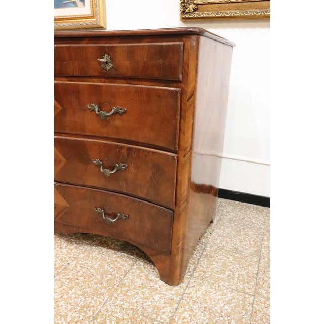 Antique Chest of Drawers in Walnut, 18th Century For Sale - Image 6 of 12
