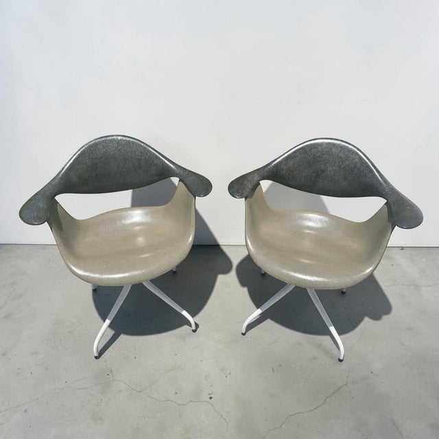 Mid-Century Modern 1950s George Nelson for Herman Miller Swag Leg Daf Chairs - a Pair For Sale - Image 3 of 10