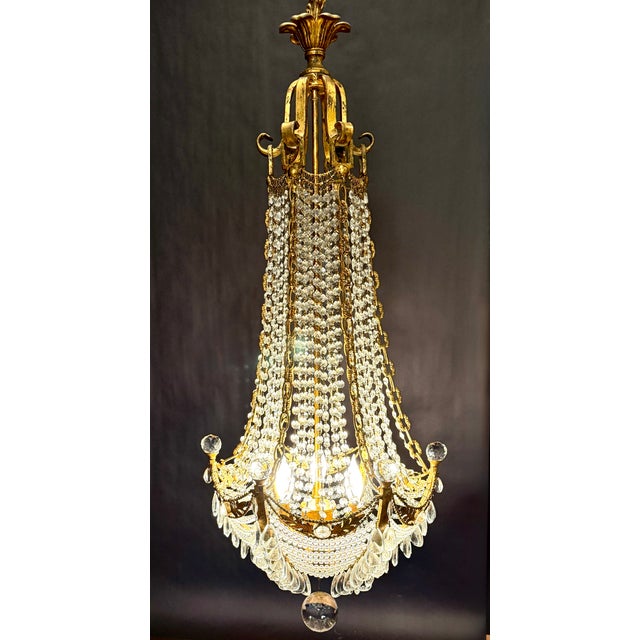 Hollywood Regency Mid 20th Century Hollywood Regency Gilt Metal & Crystal Beaded Basket Chandelier For Sale - Image 3 of 9